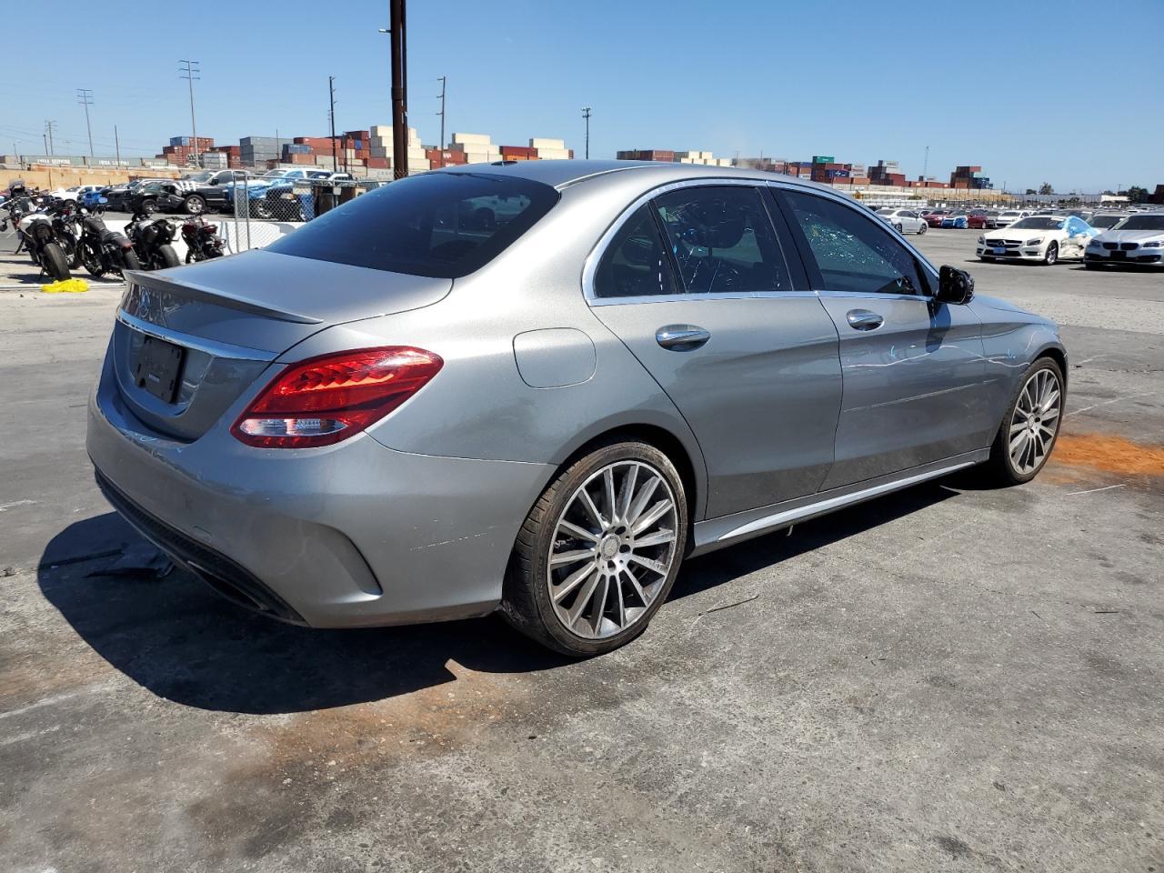 2016 Mercedes-Benz C 300 - Фото 3