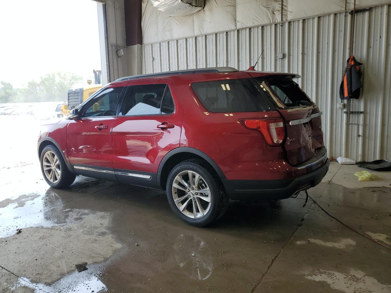 2018 Ford Explorer Xlt - Image 2