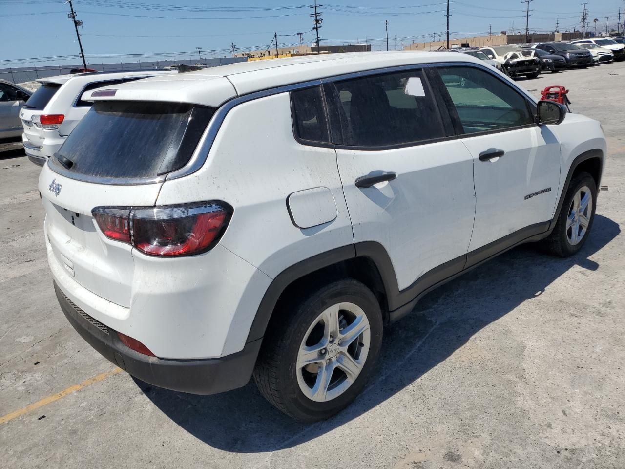 2023 Jeep Compass Sport - Фото 3