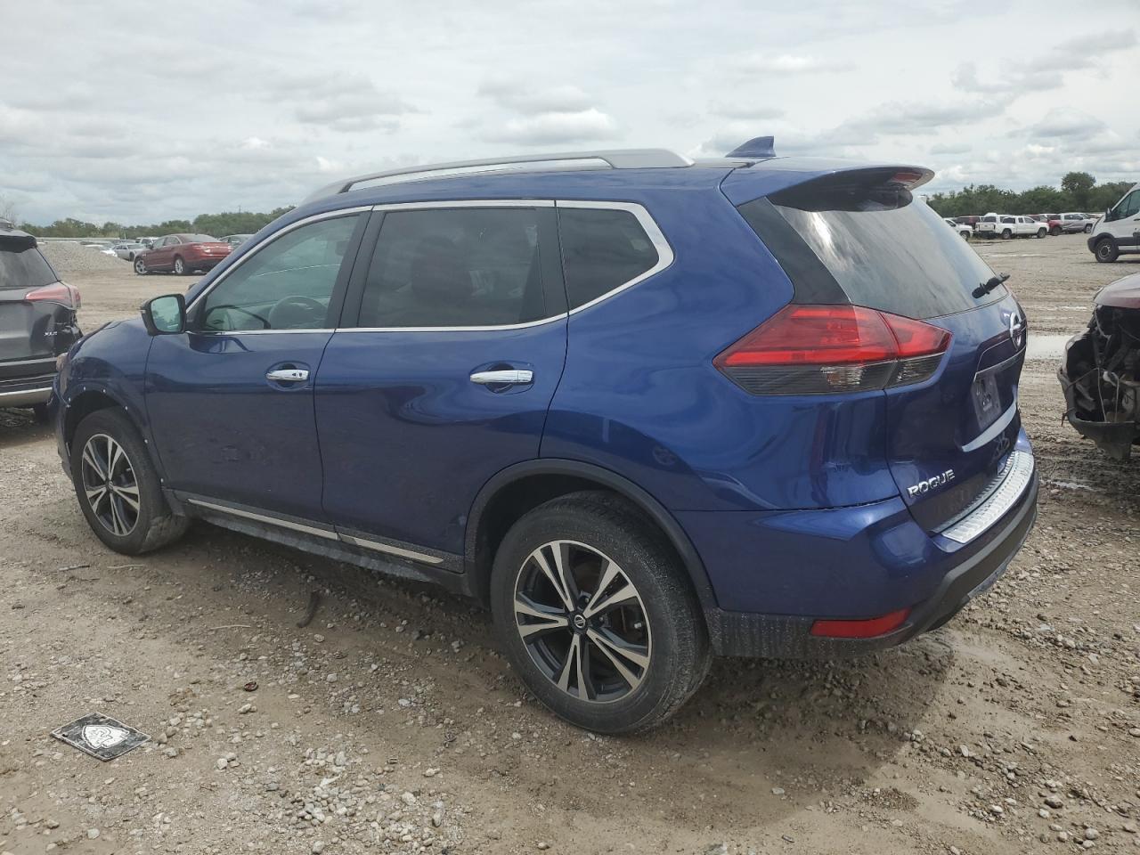 2017 Nissan Rogue Sv - Фото 2