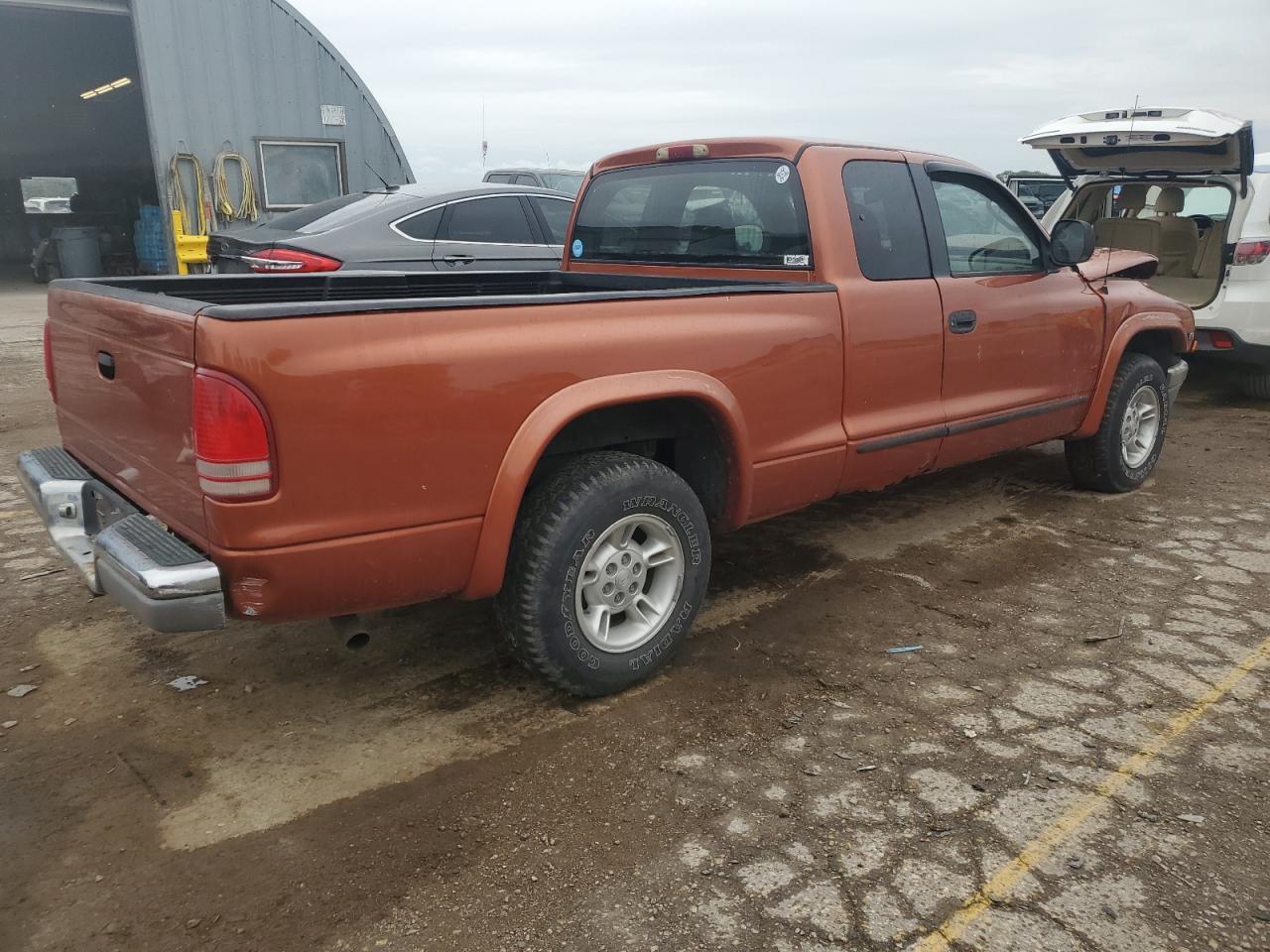 2000 Dodge Dakota - Image 4