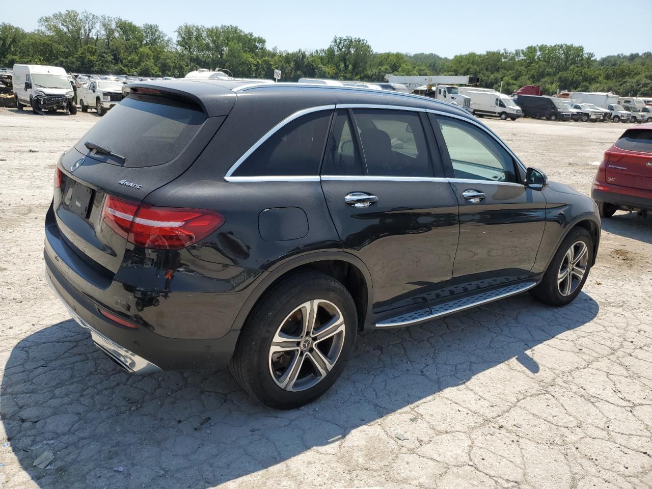 2019 Mercedes-Benz Glc 300 4Matic - Image 3