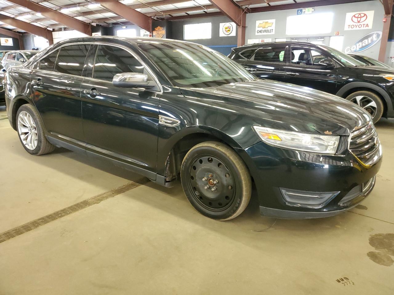2014 Ford Taurus Limited - Image 4