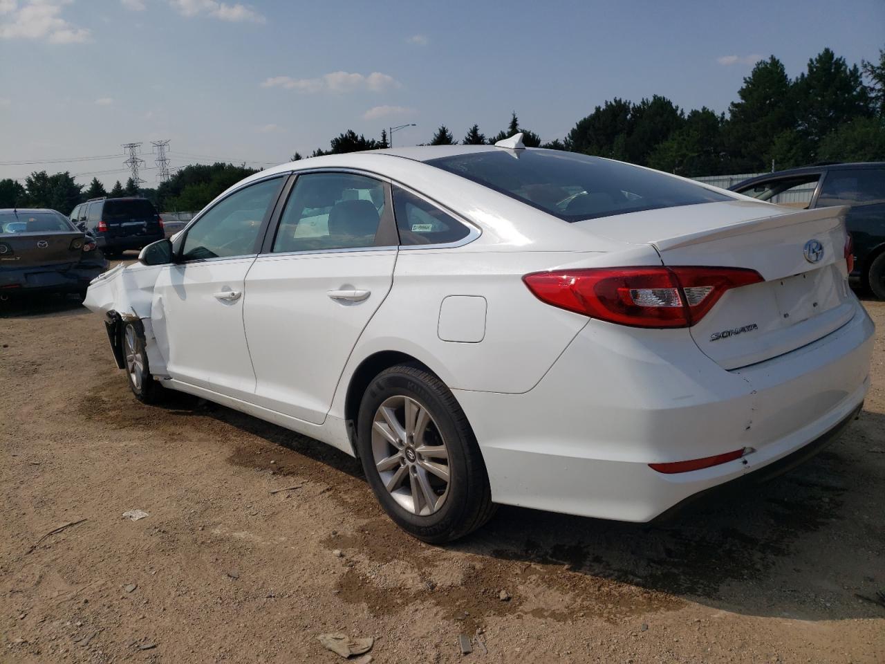 2017 Hyundai Sonata Se - Фото 2