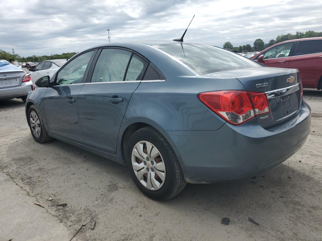 2012 Chevrolet Cruze Ls - Фото 2