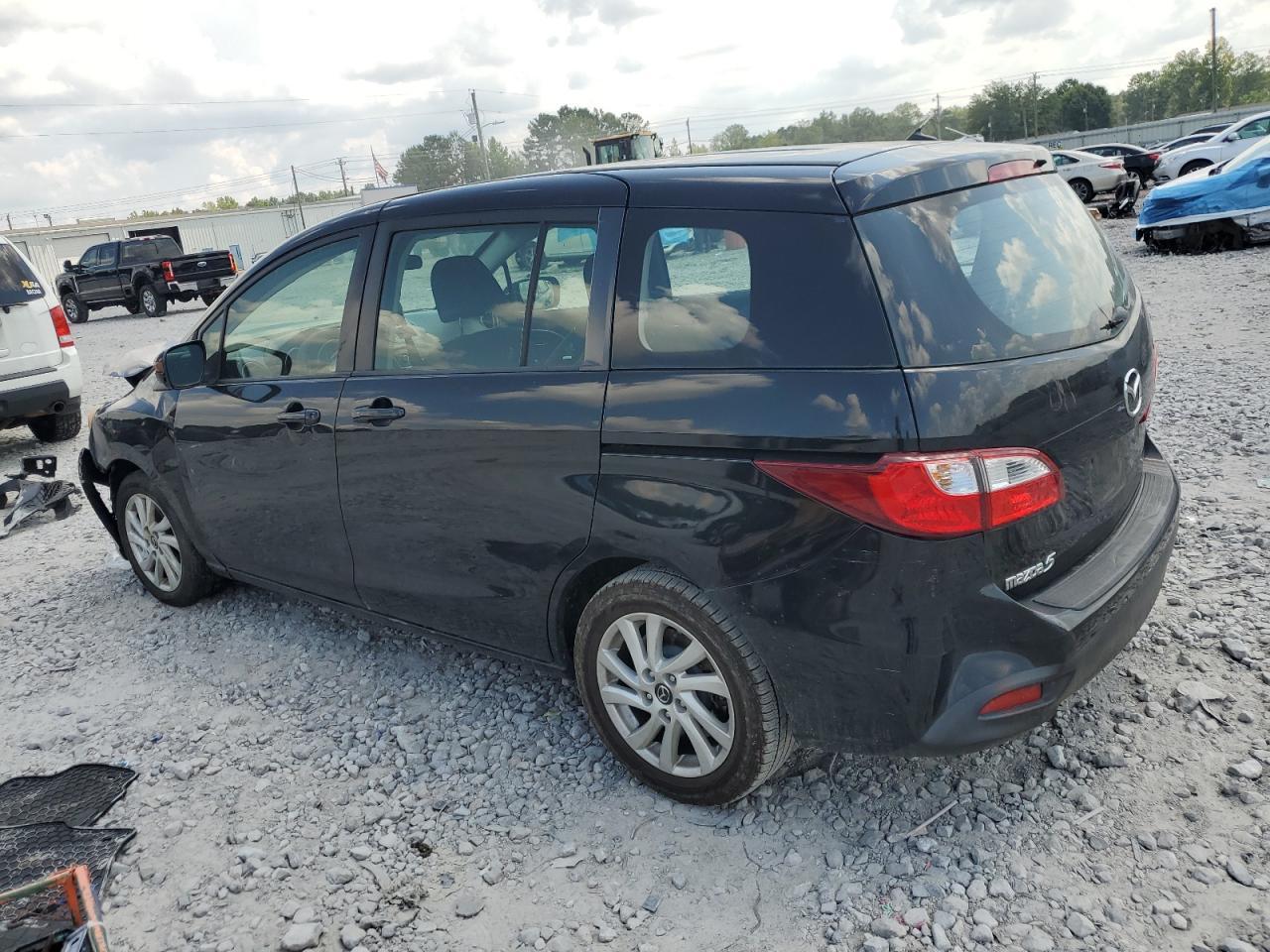 2013 Mazda 5 - Image 2