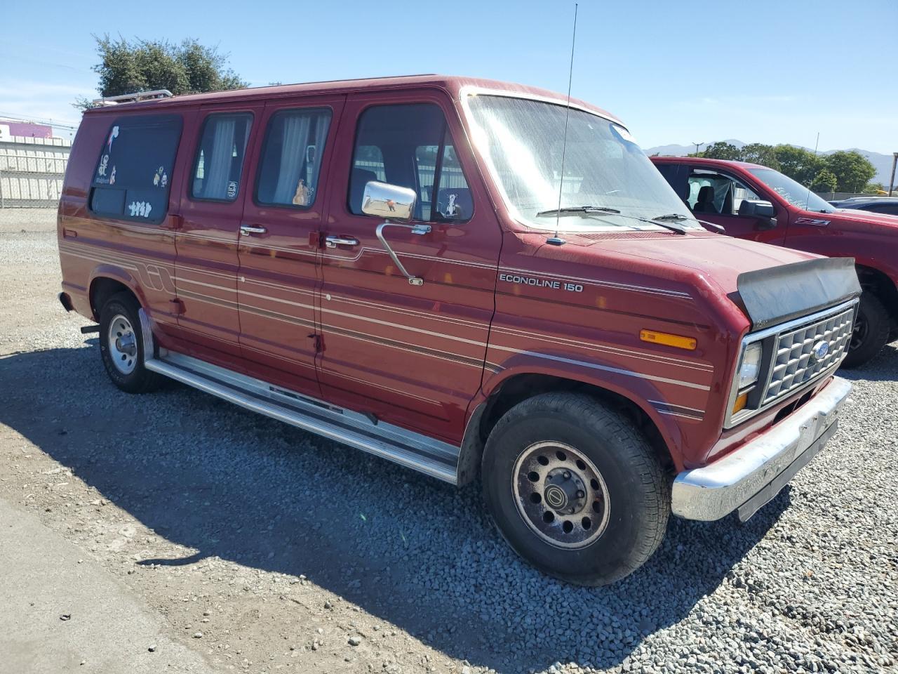1990 Ford Econoline E150 Van - Image 4