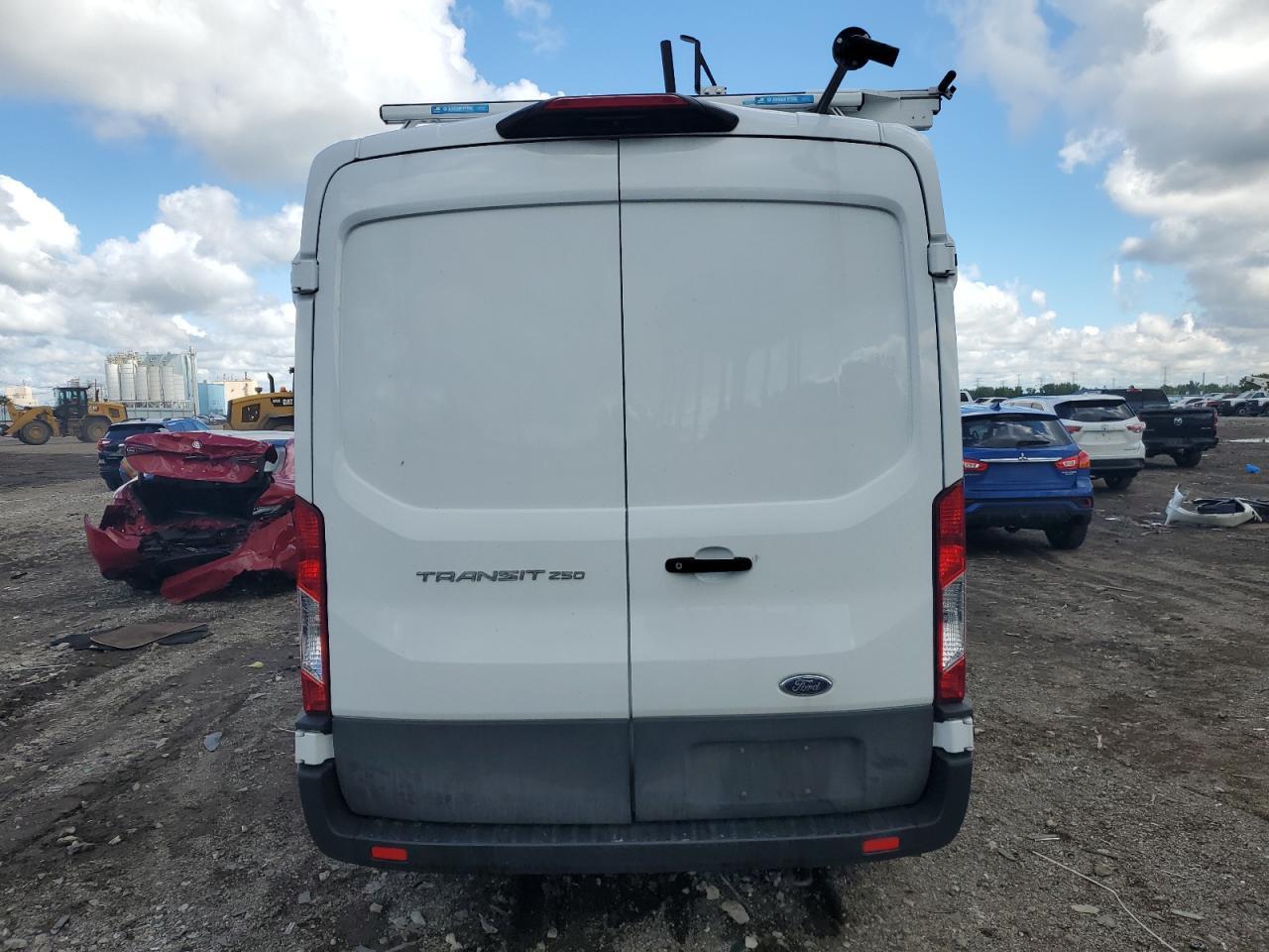 2023 Ford Transit T-250 - Фото 6