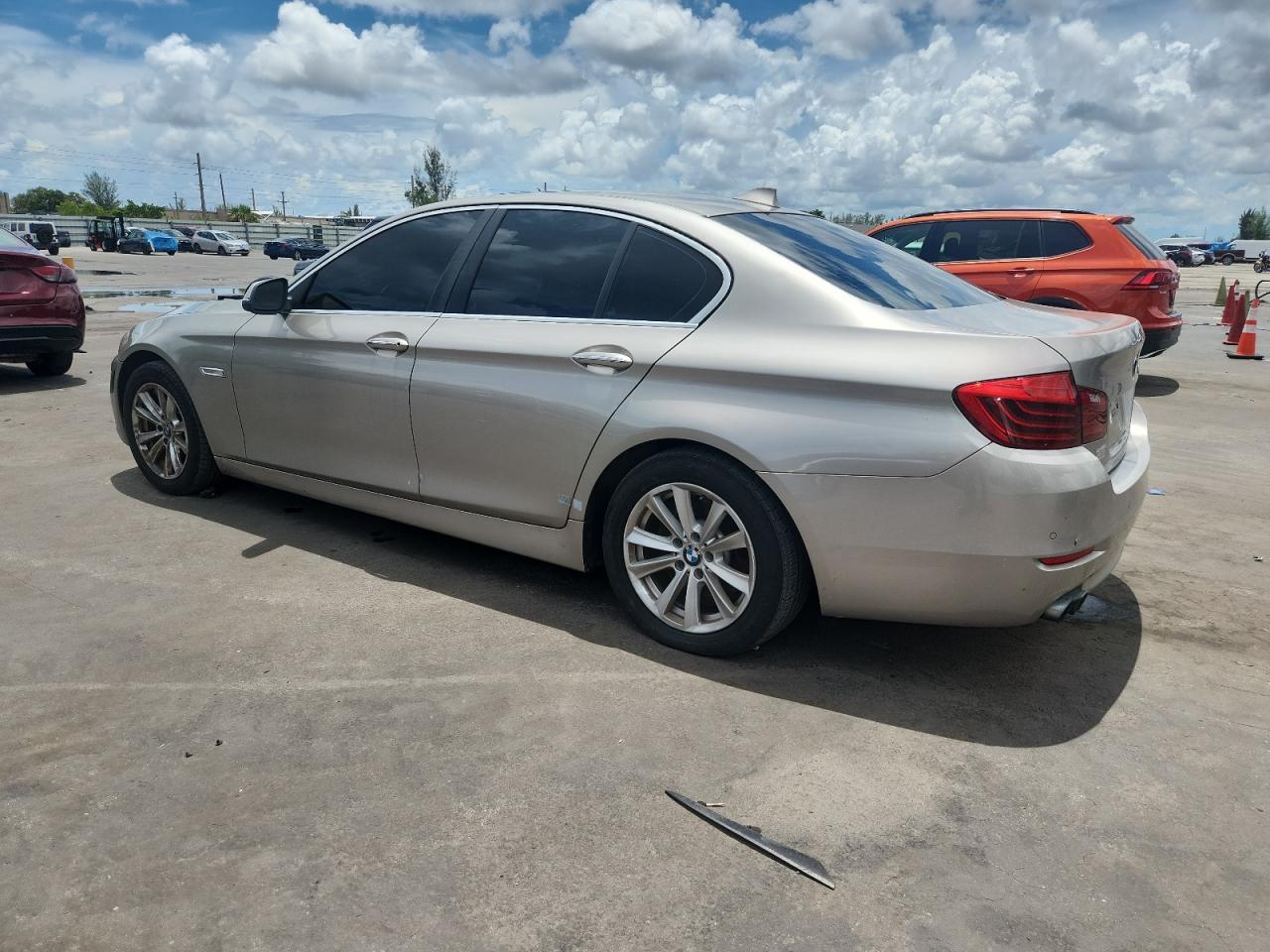 2014 BMW 528 I - Фото 2