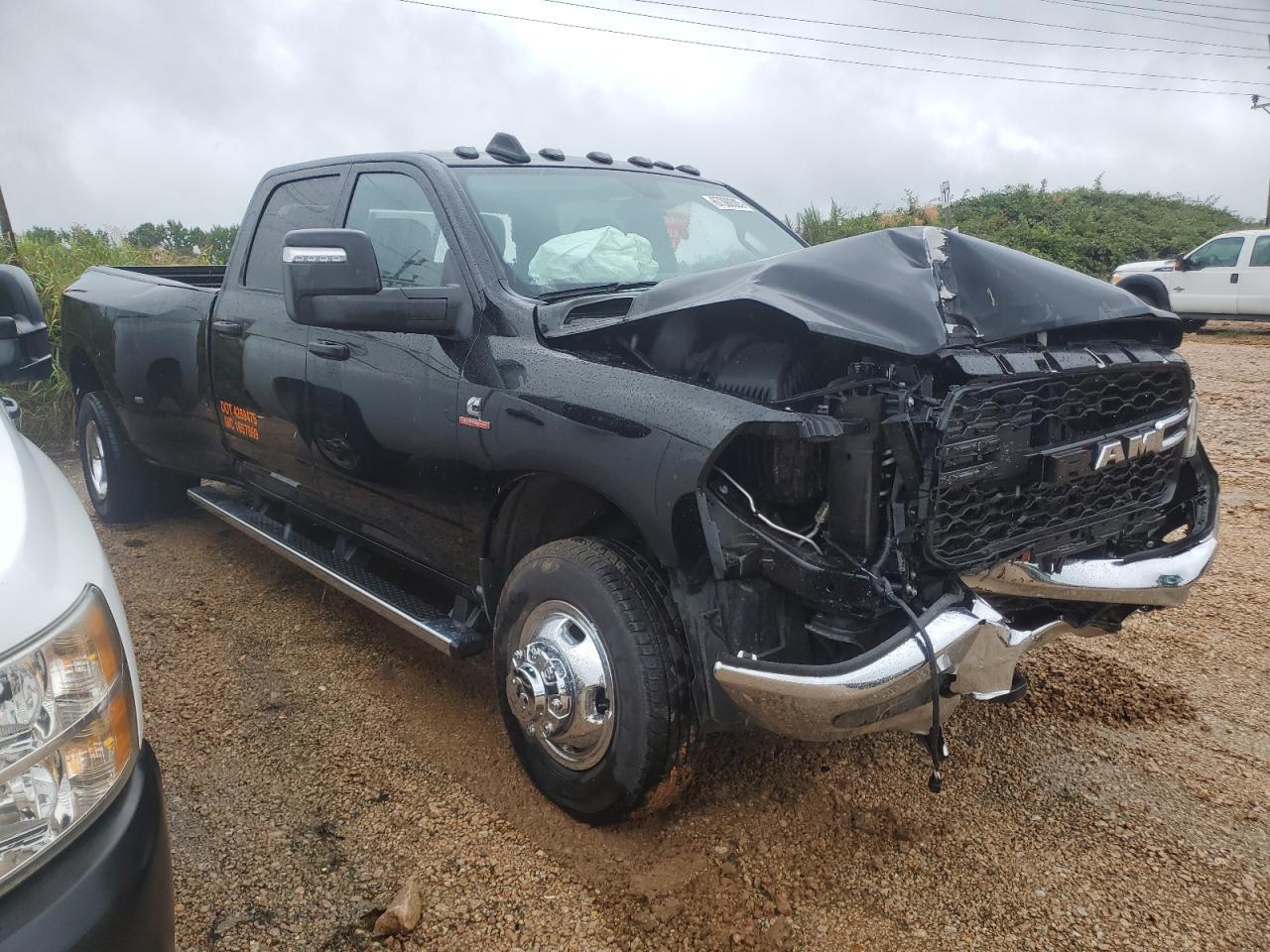 2024 Ram 3500 Tradesman - Image 4