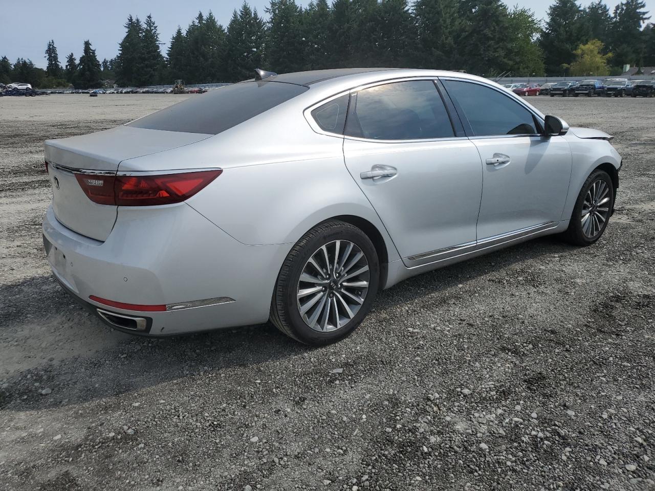 2018 Kia Cadenza Luxury - Фото 3