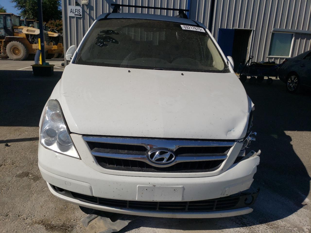 2008 Hyundai Entourage Gls - Фото 5