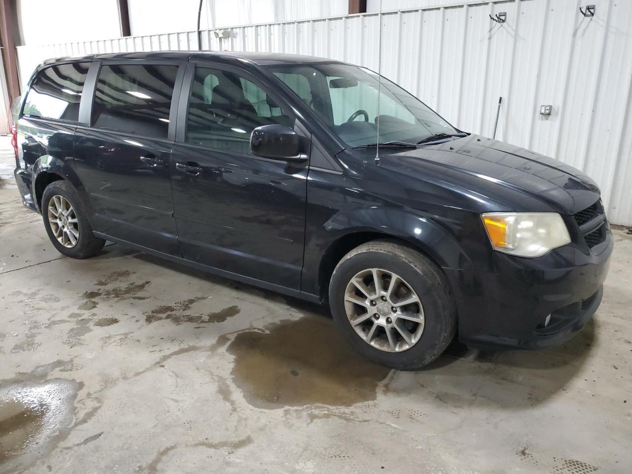 2011 Dodge Grand Caravan R/T - Image 4