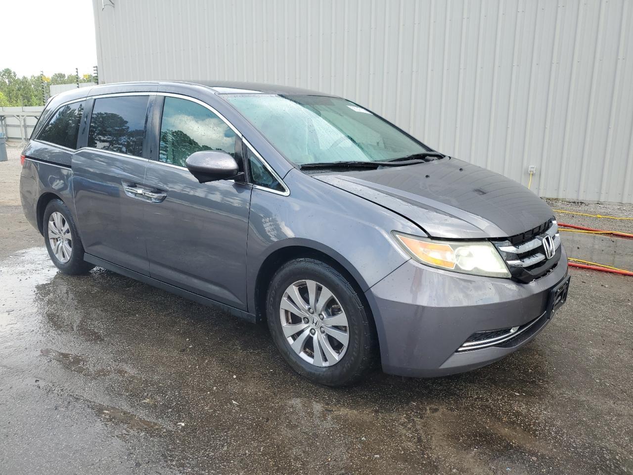 2016 Honda Odyssey Se - Image 4