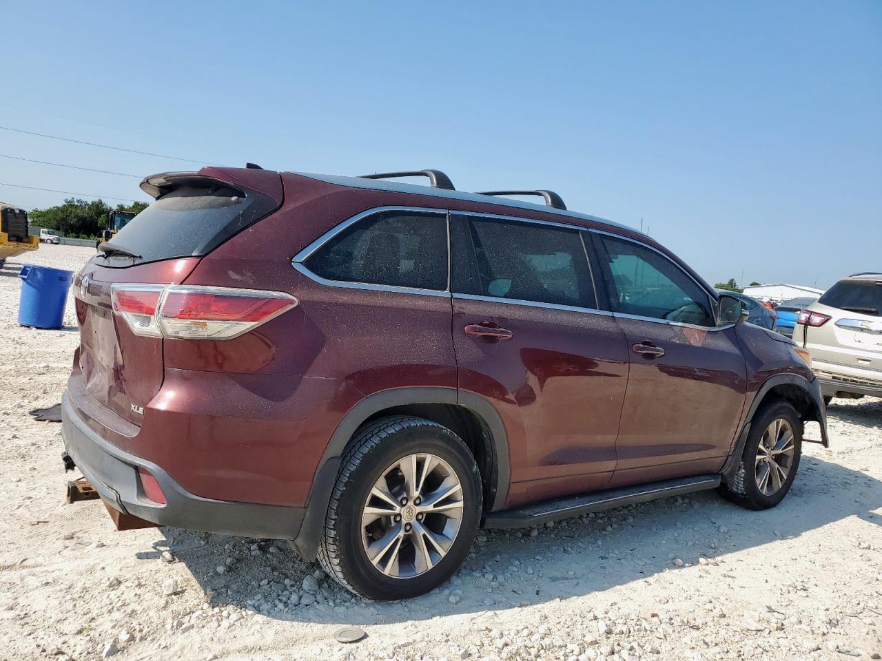 2015 Toyota Highlander Xle - Фото 3