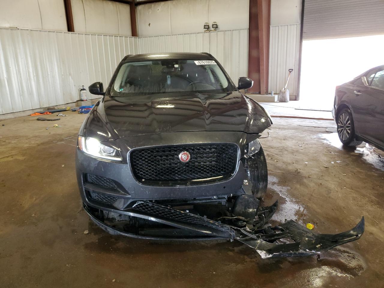 2017 Jaguar F-Pace Premium - Фото 5