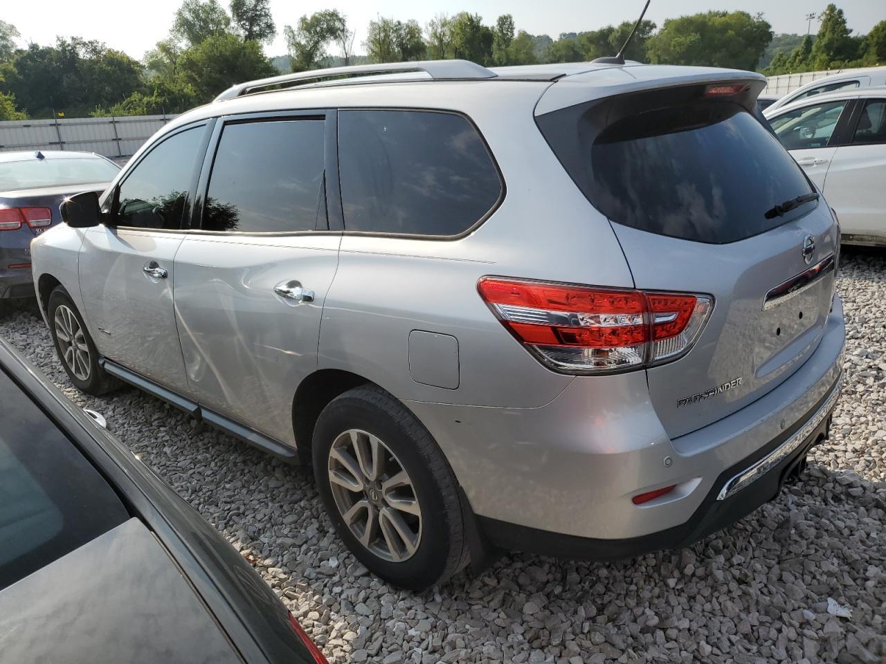 2014 Nissan Pathfinder Sv Hybrid - Image 2