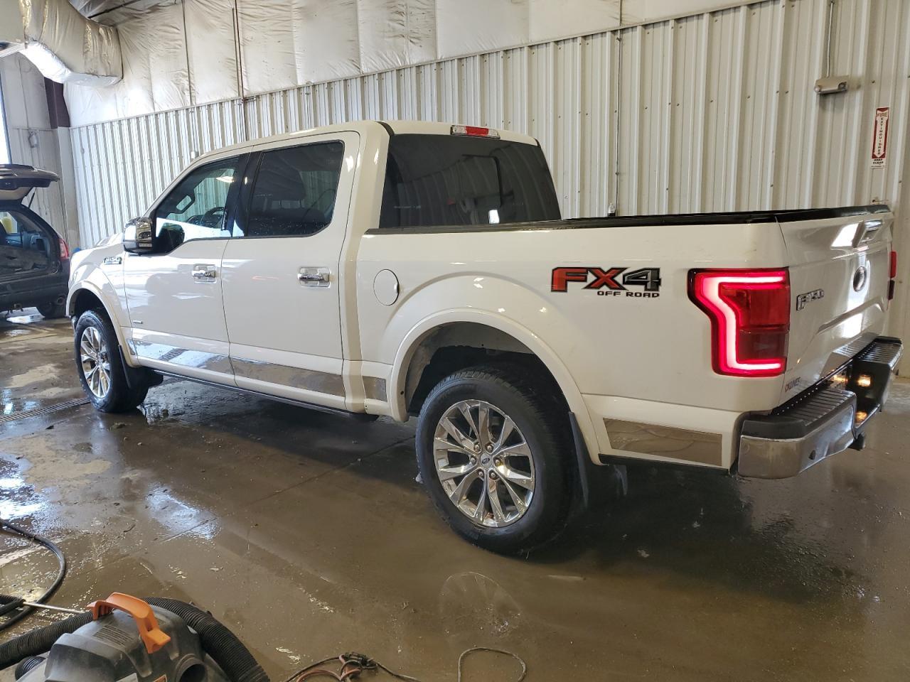2017 Ford F150 Supercrew - Фото 2