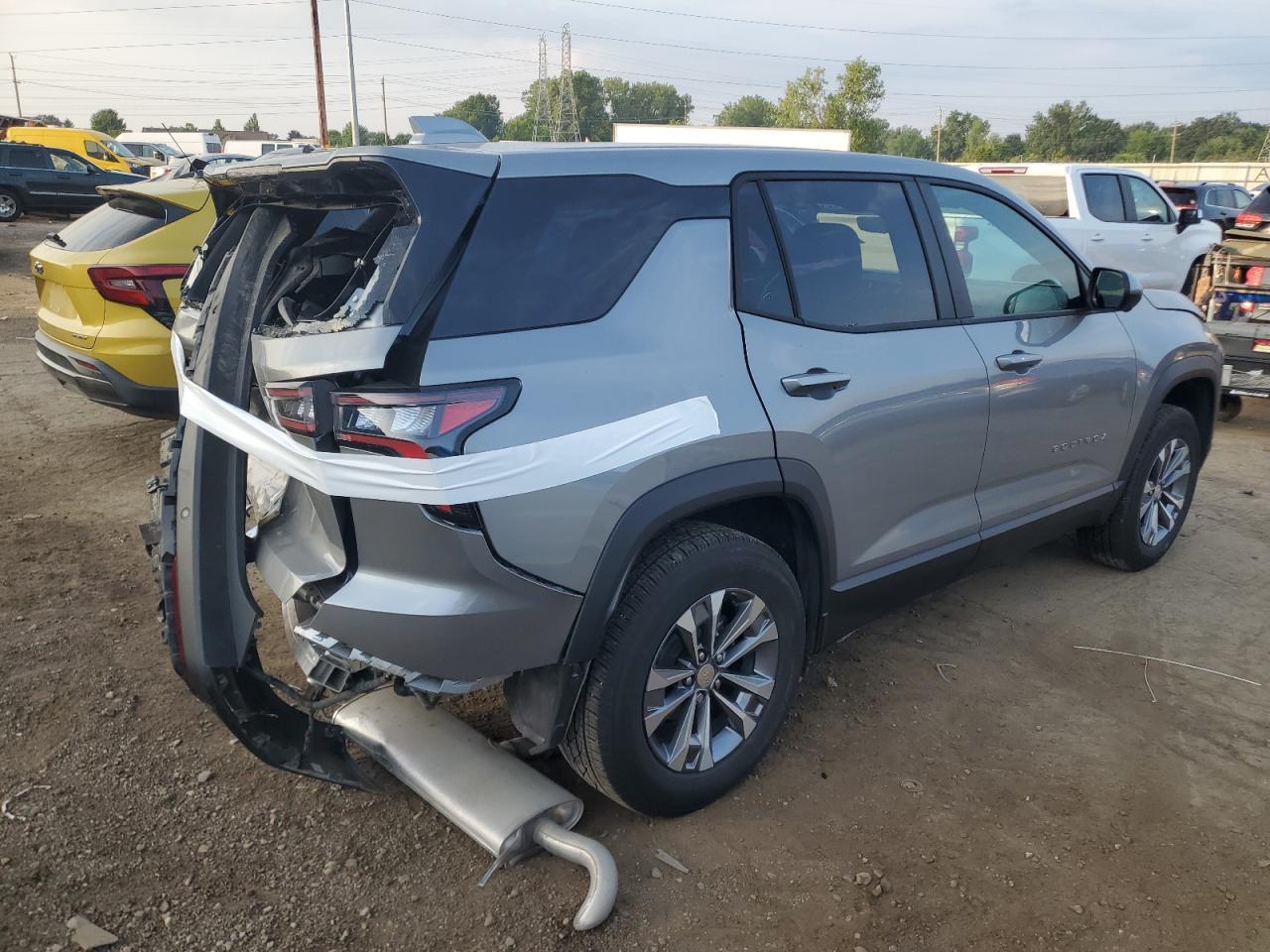 2025 Chevrolet Equinox Lt - Image 3