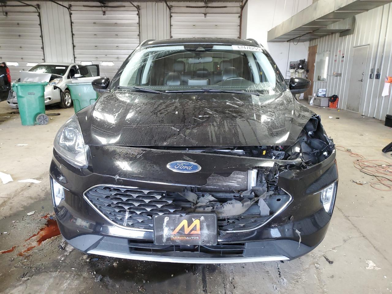 2021 Ford Escape Sel - Фото 5