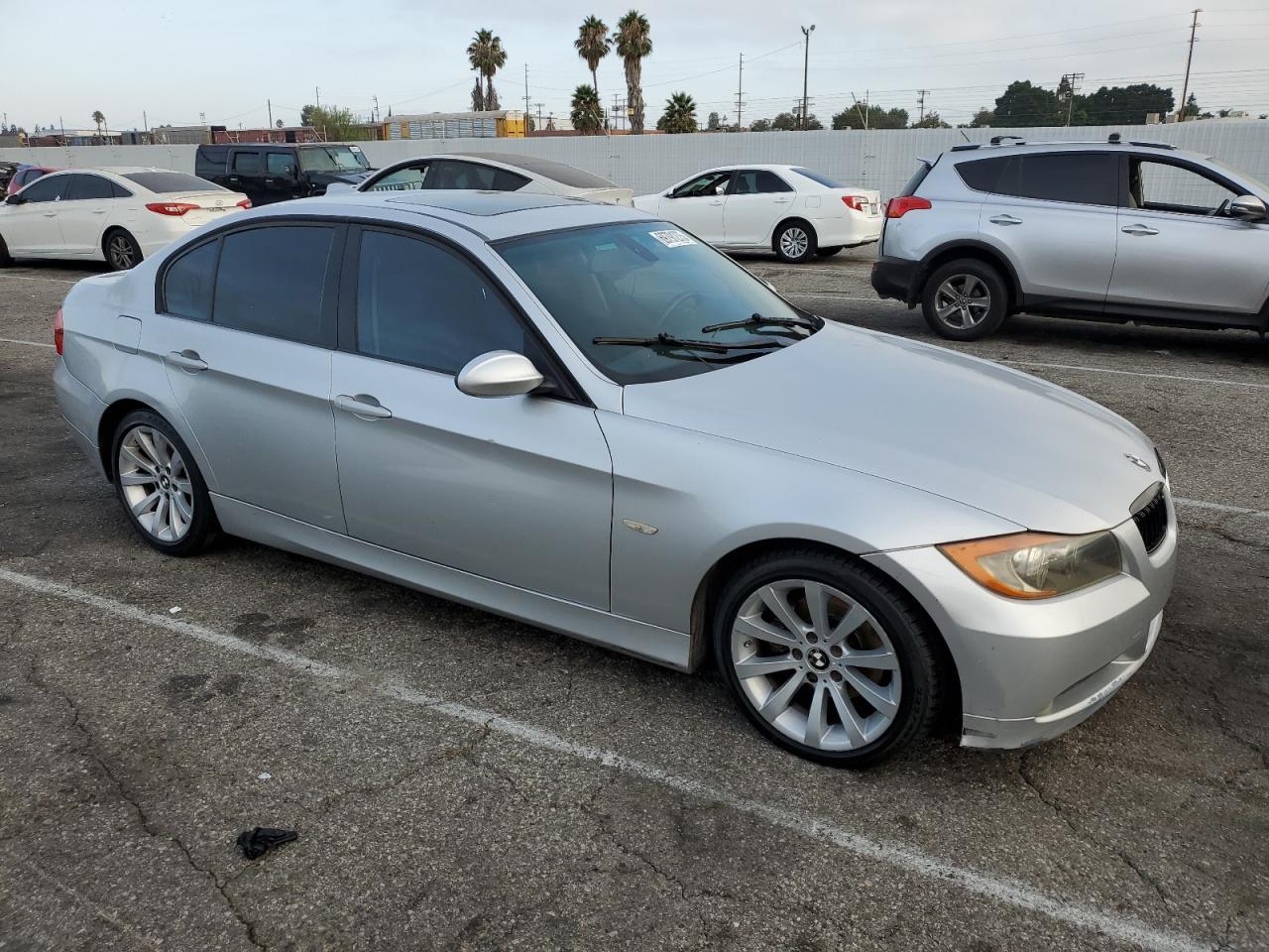 2006 BMW 325 I Automatic - Image 4