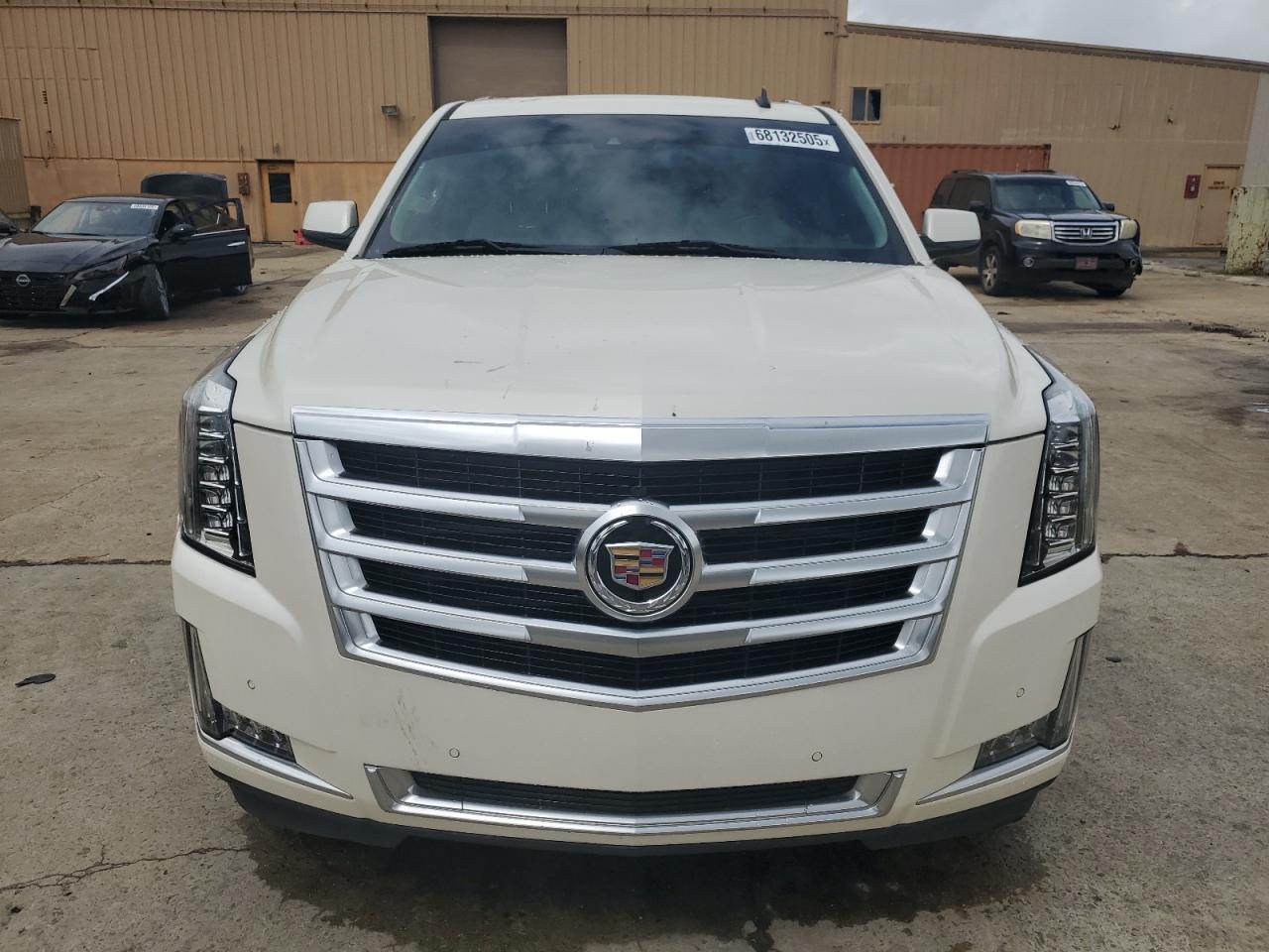 2015 Cadillac Escalade Luxury - Фото 5