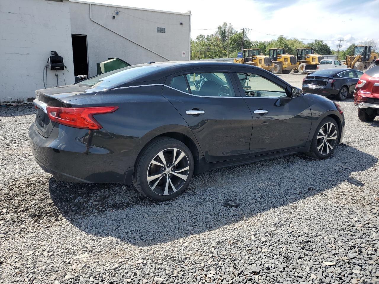 2018 Nissan Maxima 3.5S - Image 3