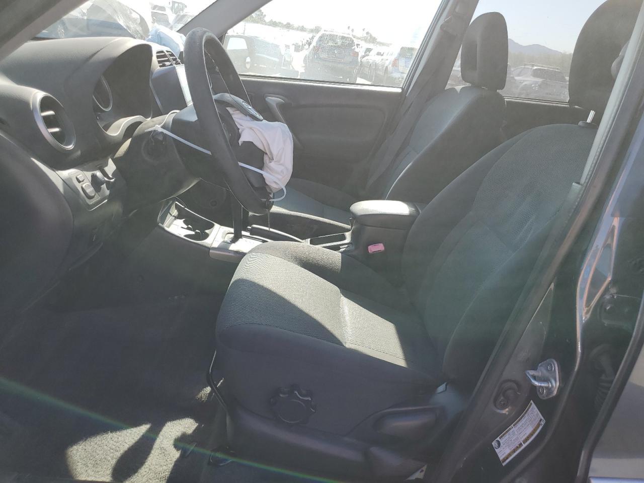 2004 Toyota Rav4 - Image 7