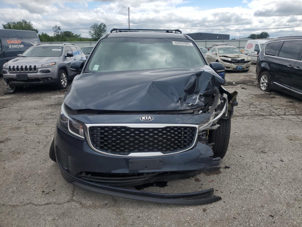 2016 Kia Sedona Lx - Фото 5