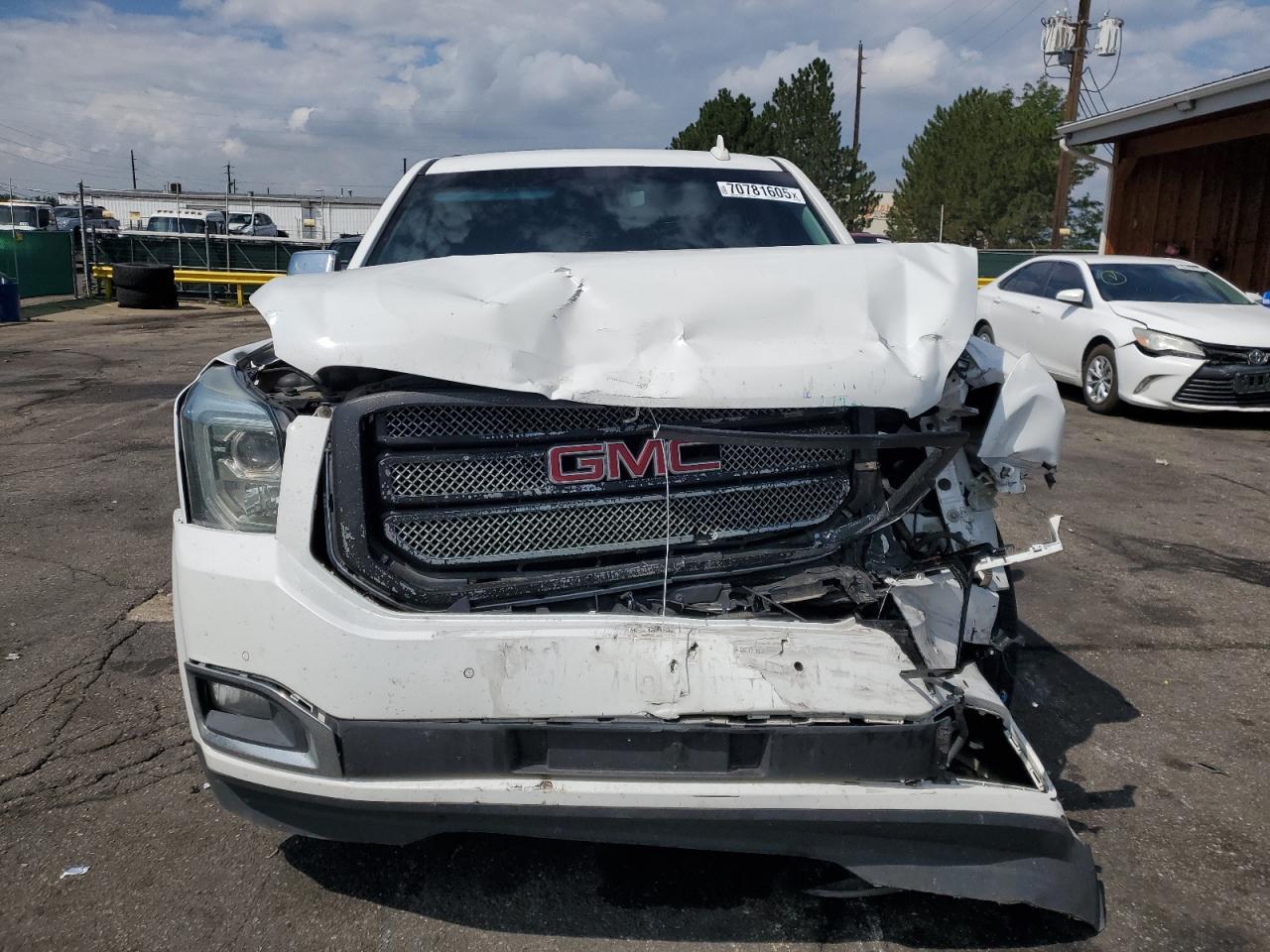 2017 GMC Yukon Xl K1500 Sle - Фото 5