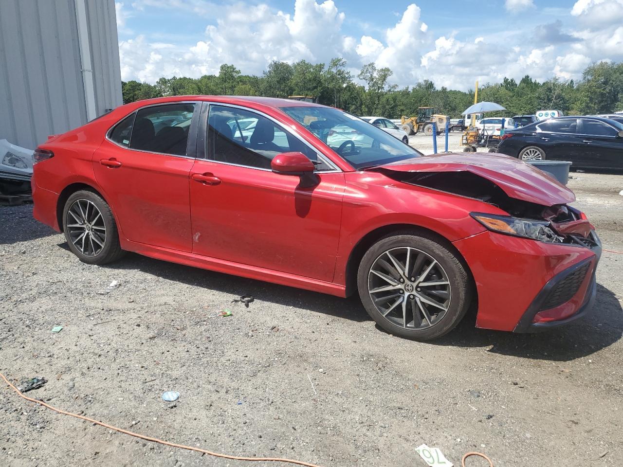 2021 Toyota Camry Se - Фото 4
