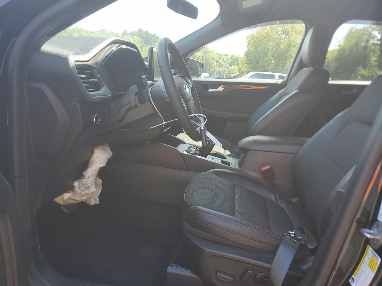 2023 Ford Escape St Line - Фото 7