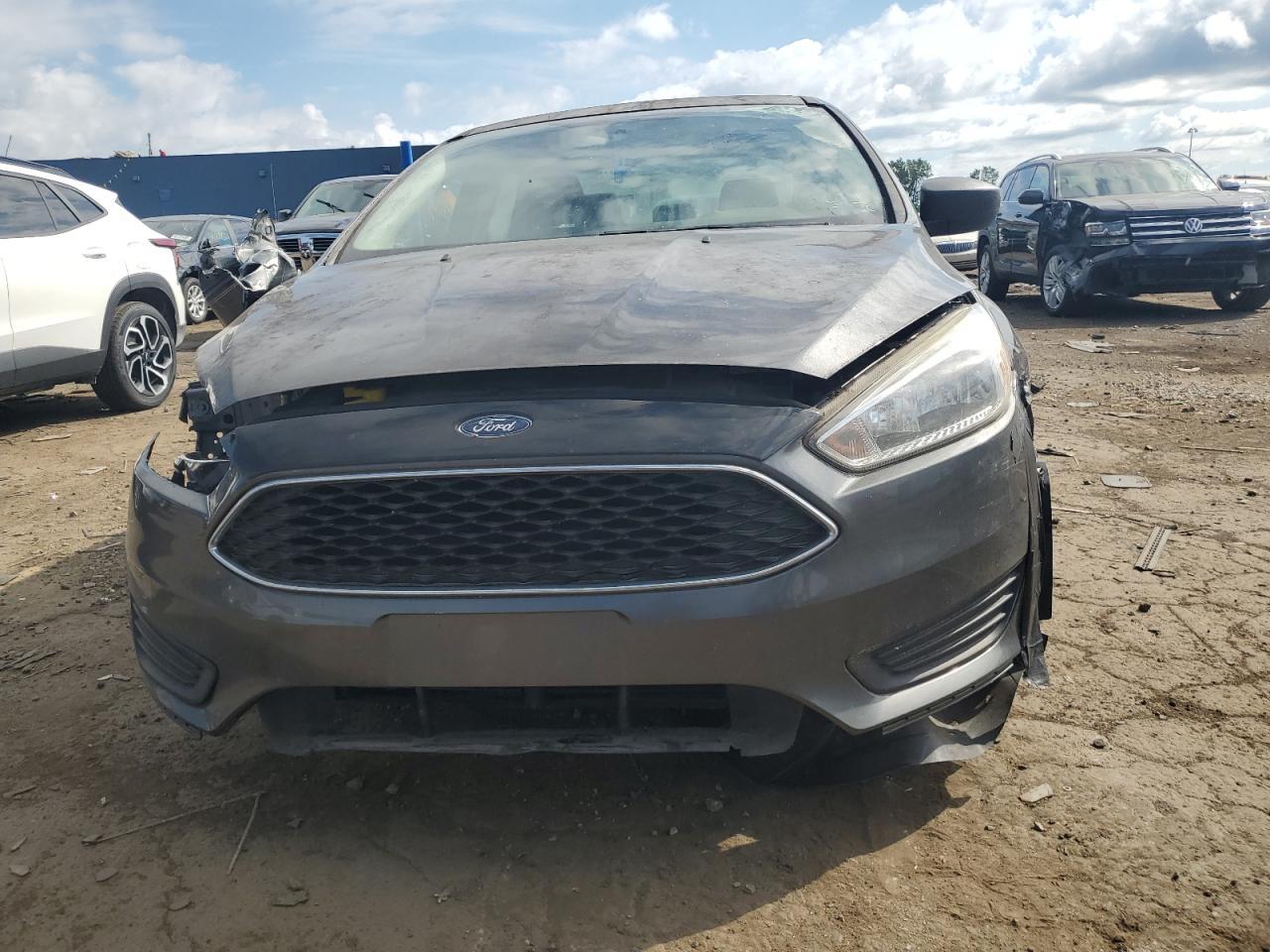 2017 Ford Focus S - Image 5