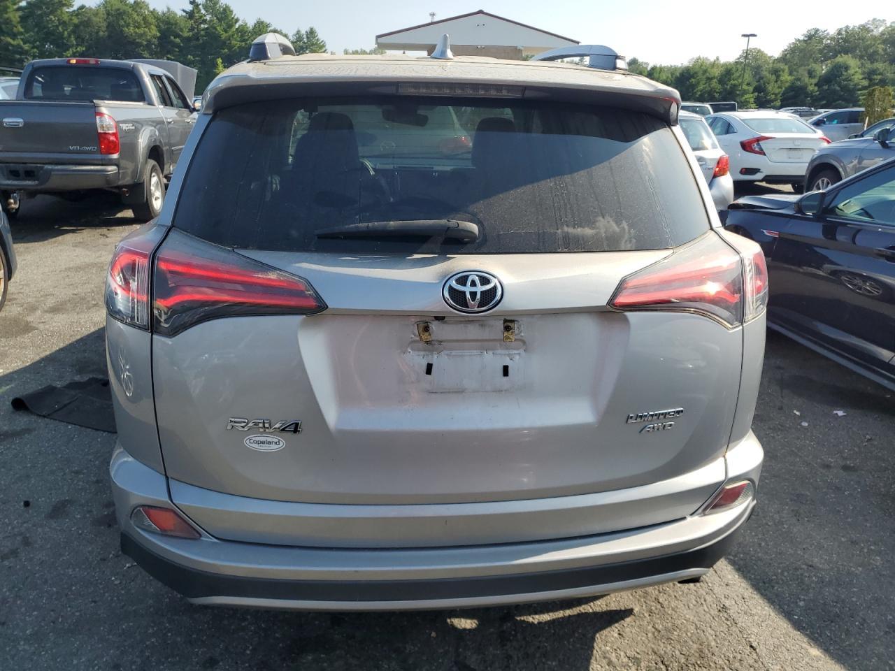 2017 Toyota Rav4 Limited - Image 6