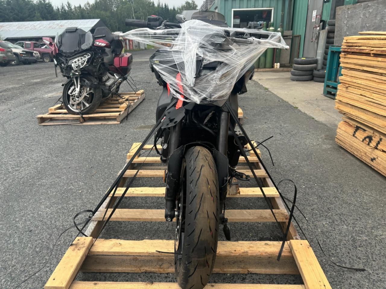 2025 Yamaha Mt09 - Фото 2