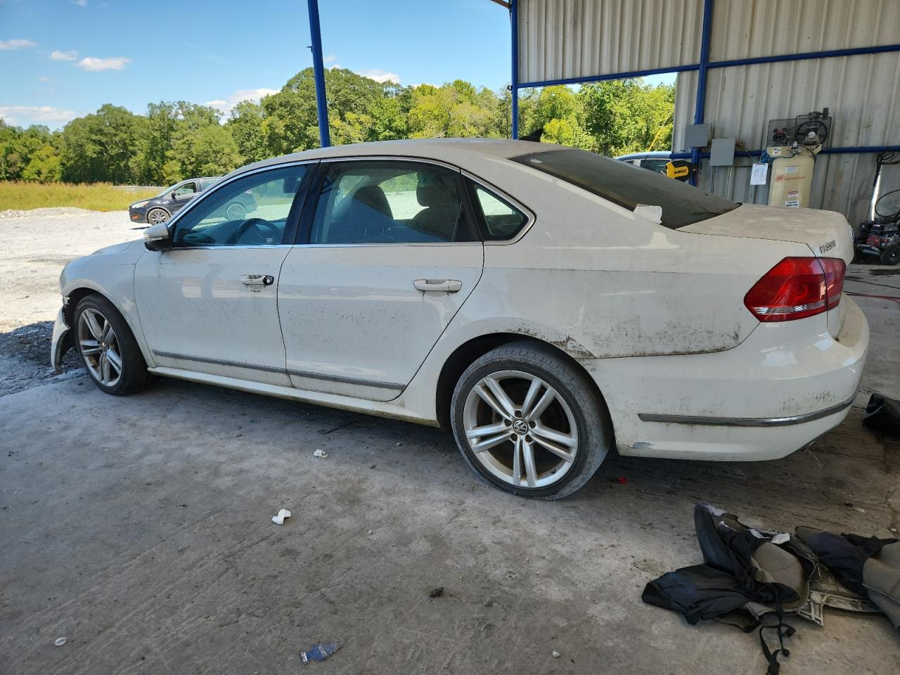 2012 Volkswagen Passat Sel - Фото 2