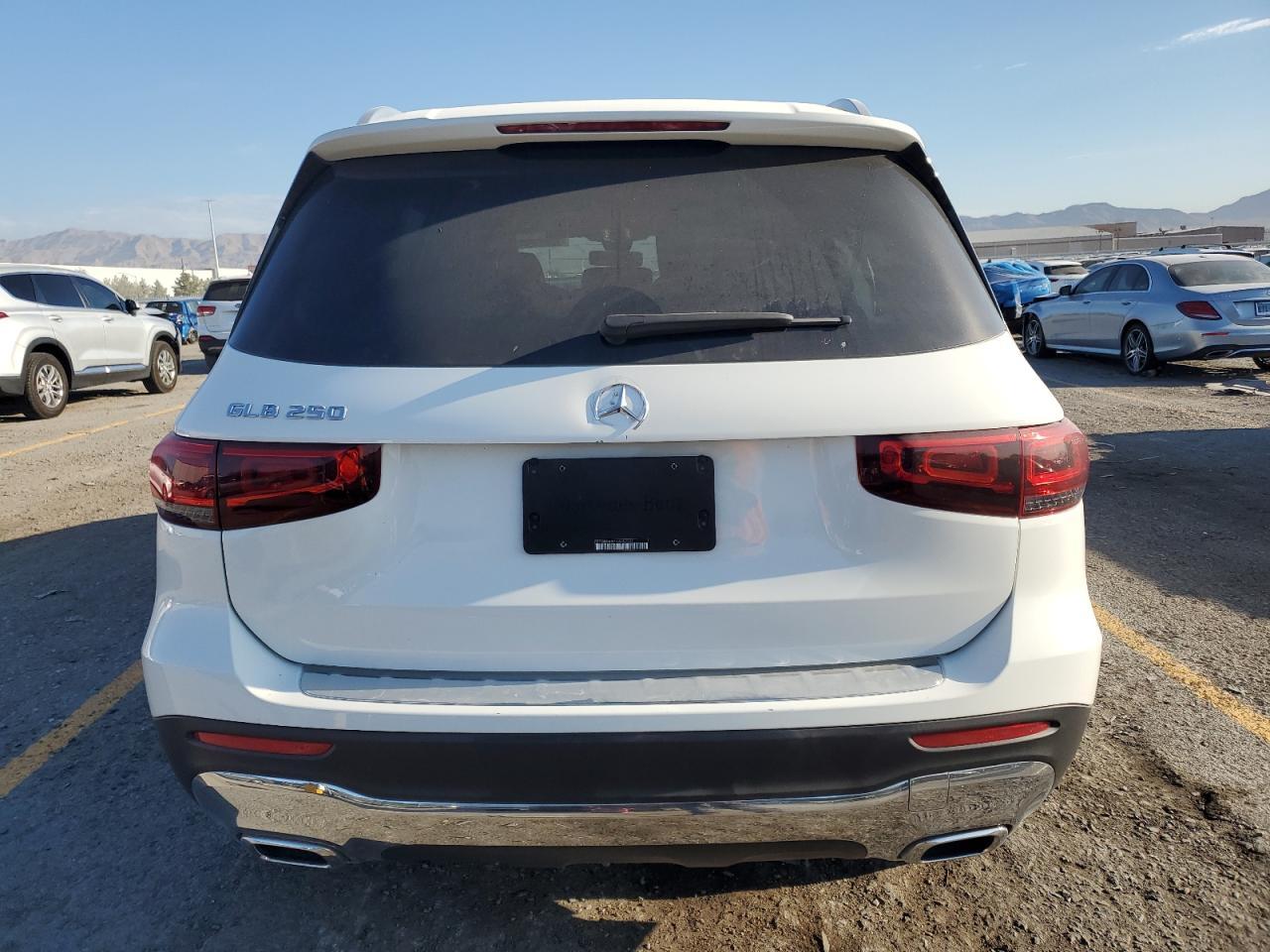 2022 Mercedes-Benz Glb 250 - Фото 6