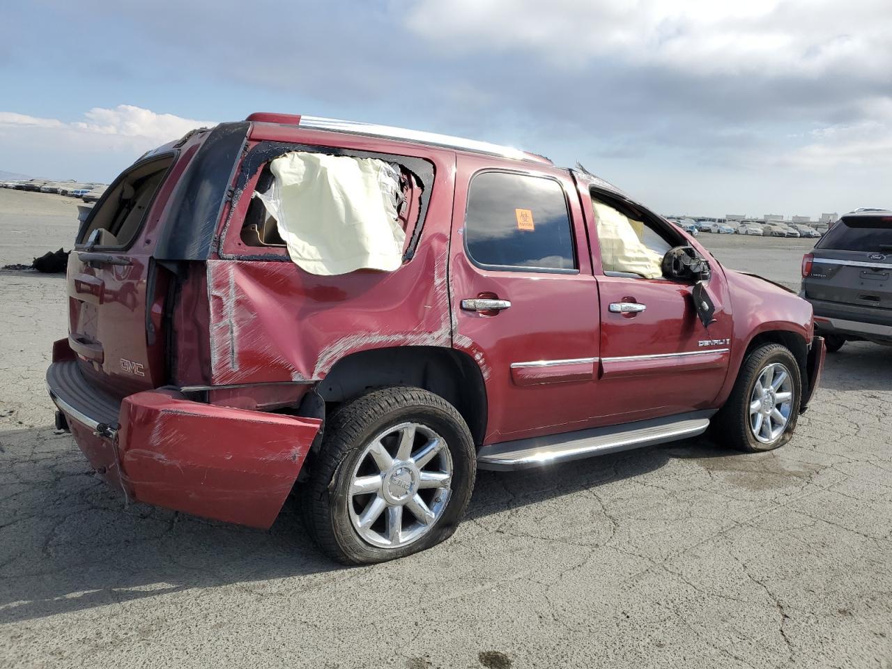 2008 GMC Yukon Denali - Фото 3