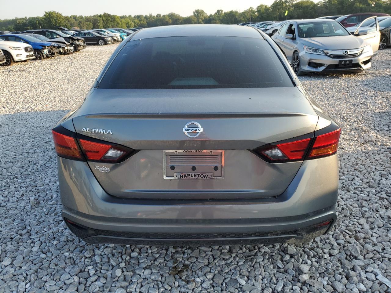 2021 Nissan Altima S - Фото 6