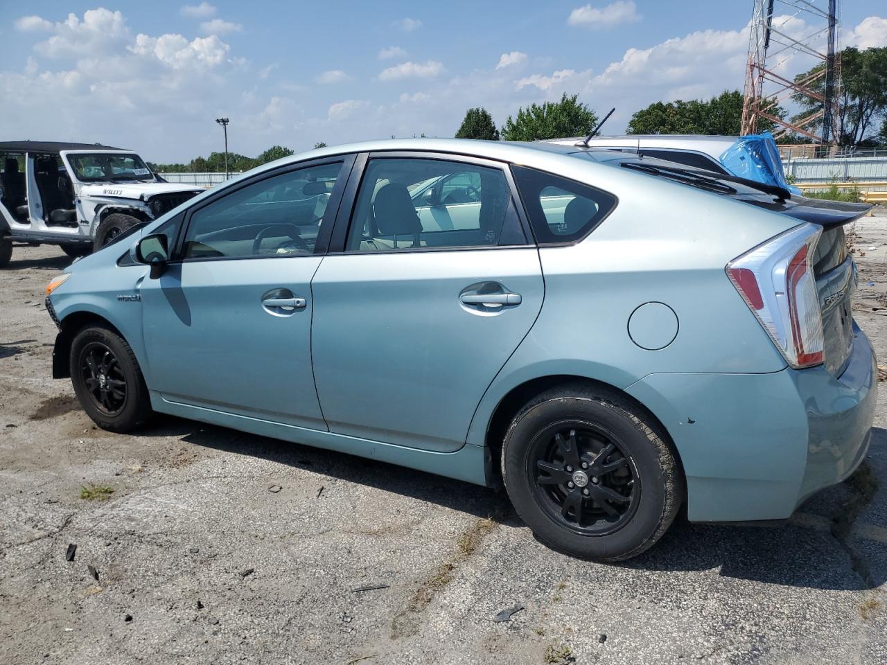 2013 Toyota Prius - Image 2
