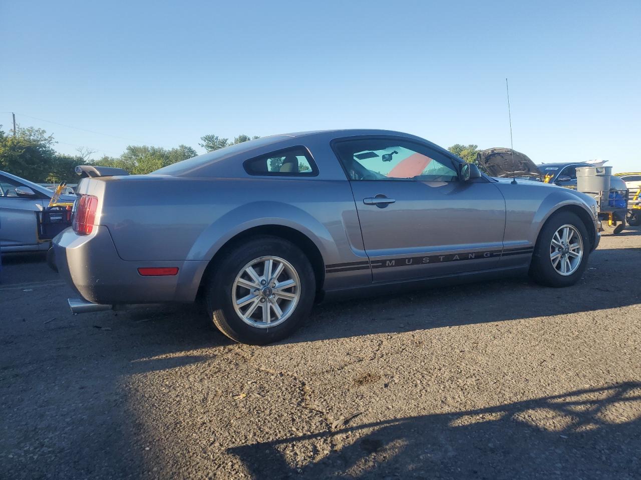 2006 Ford Mustang - Image 3