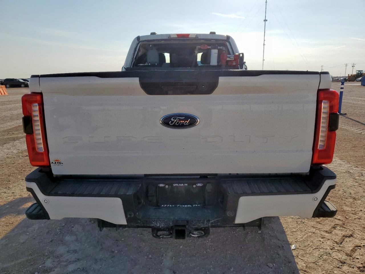 2023 Ford F250 Super Duty - Image 6