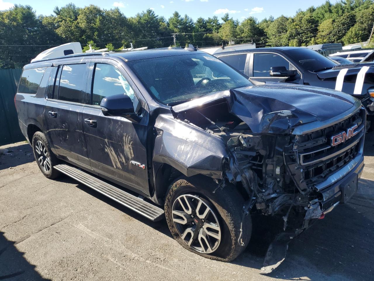 2023 GMC Yukon Xl K1500 At4 - Фото 4