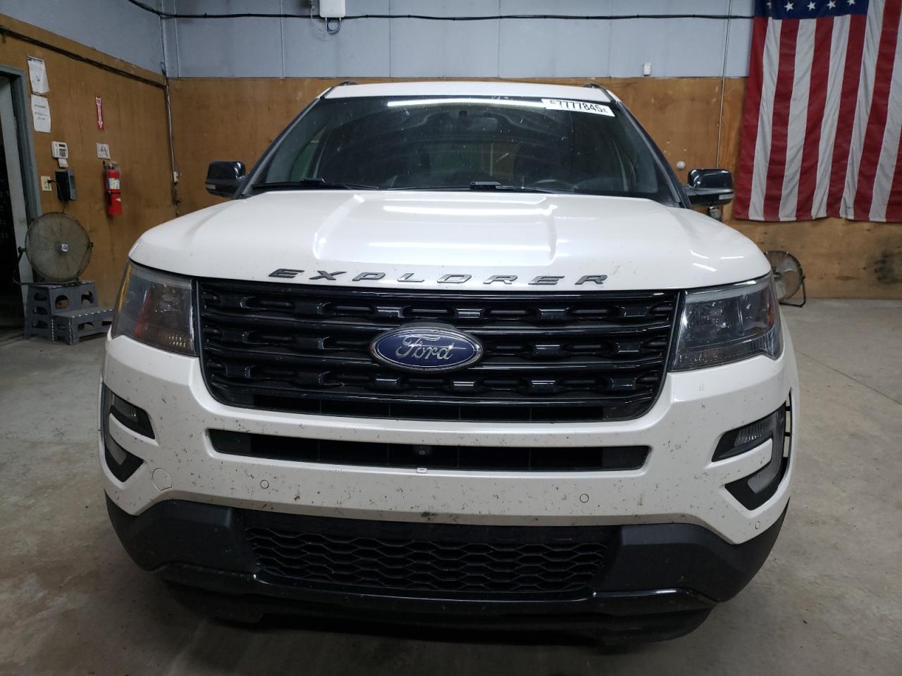 2017 Ford Explorer Sport - Фото 5