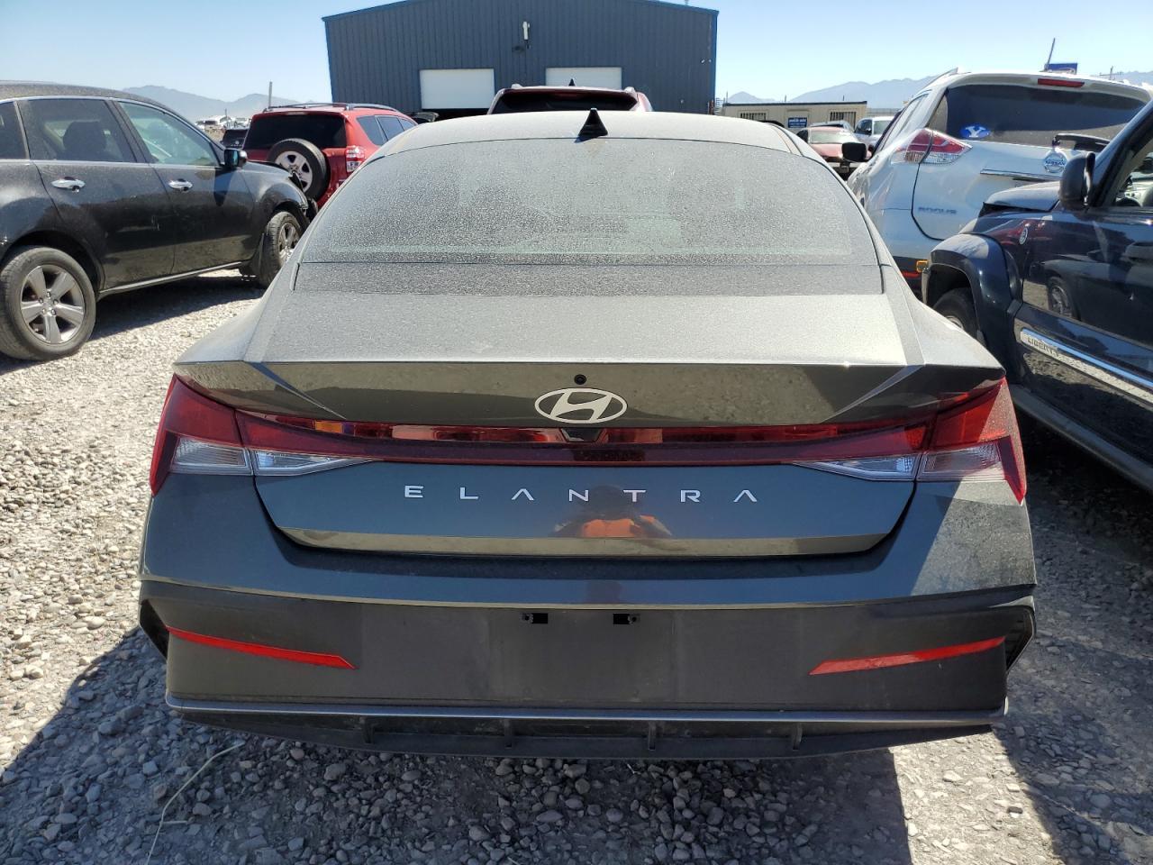 2024 Hyundai Elantra Se - Фото 6