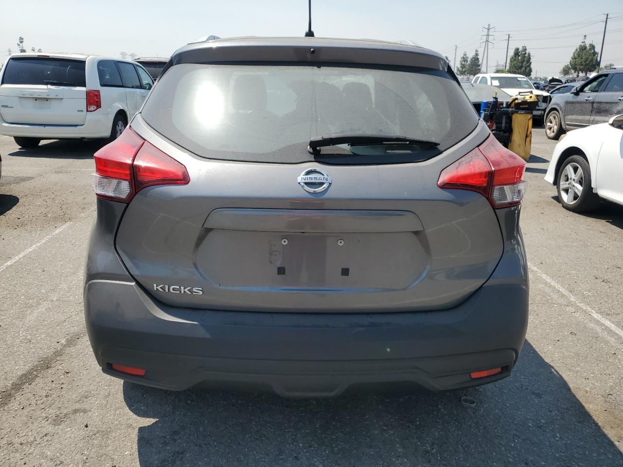 2019 Nissan Kicks S - Image 6
