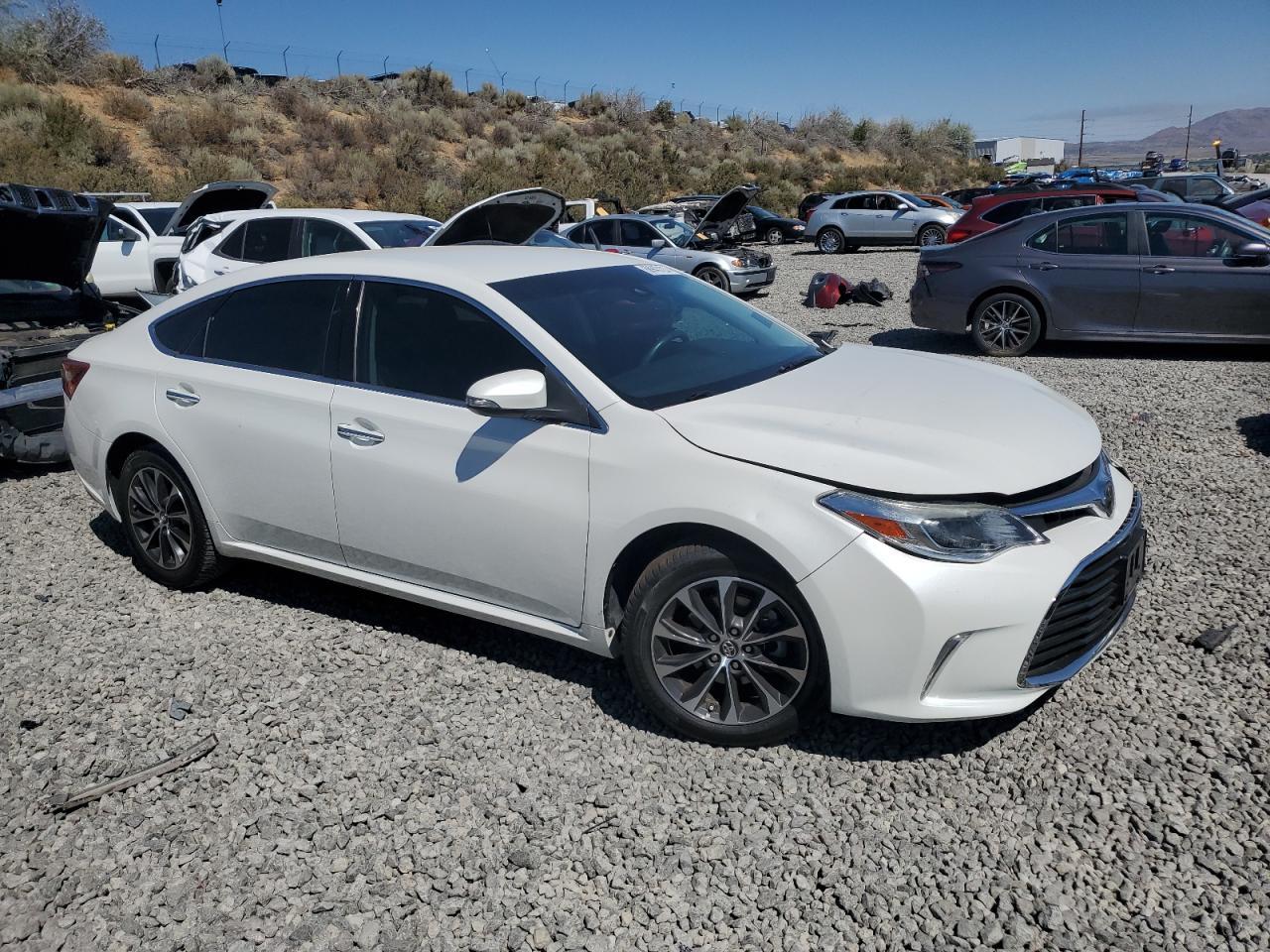 2017 Toyota Avalon Xle - Фото 4