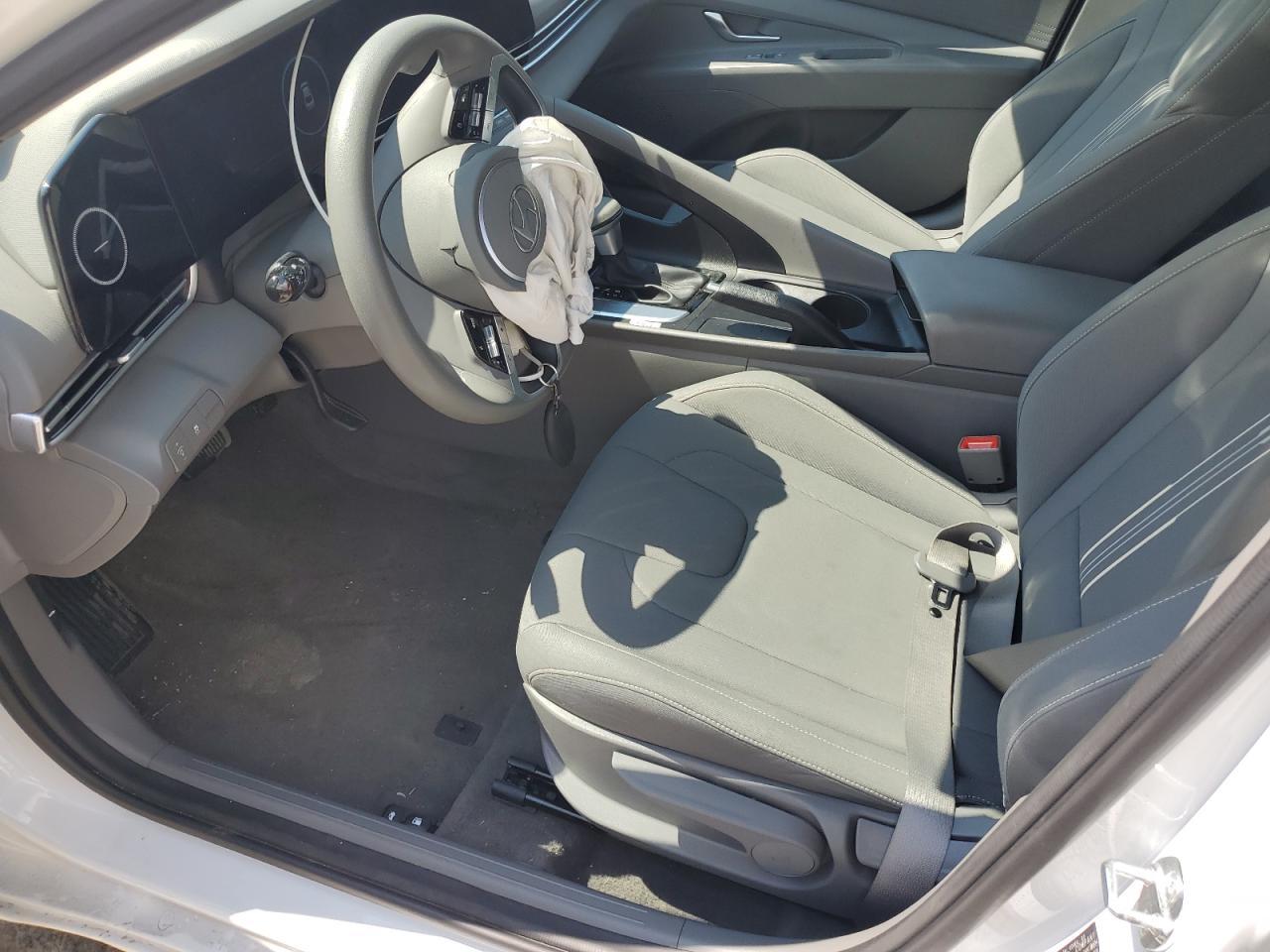 2024 Hyundai Elantra Sel - Фото 7