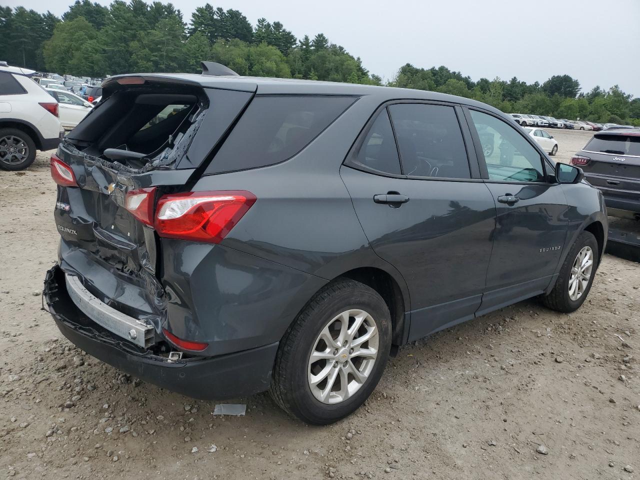 2020 Chevrolet Equinox - Фото 3