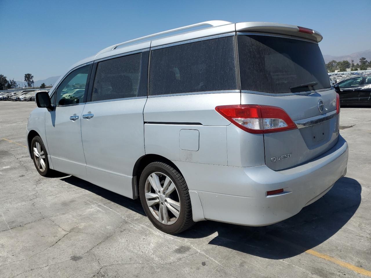 2016 Nissan Quest S - Image 2